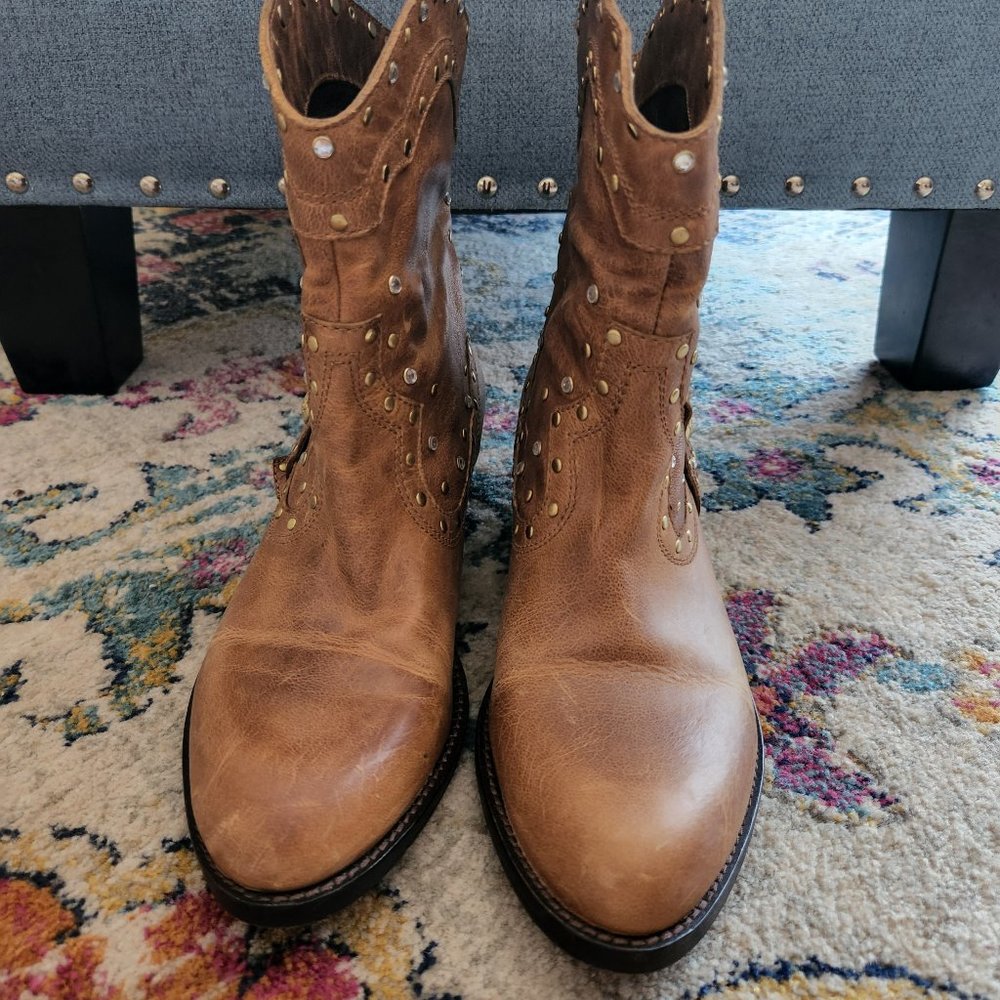 Low tan boots